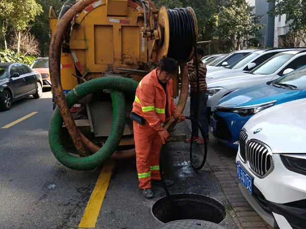 坡头镇排污管道清淤